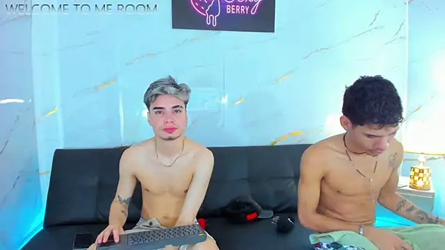 little alex01 online show from February 2026 02:48:01 PM