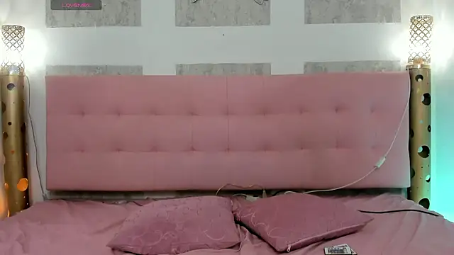 Celestial Queen  online show from January 2026 07:30:01 PM