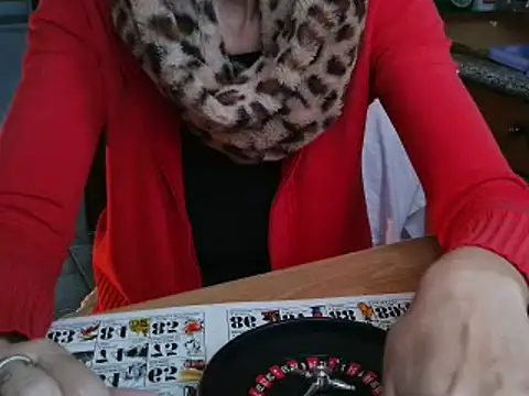 Snapshot of VeneRed chatting on October 2025 07:09:01 AM VeneRed online show from October 2025 07:09:01 AM