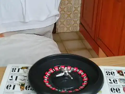 Snapshot of VeneRed chatting on October 2025 10:36:01 AM VeneRed online show from October 2025 10:36:01 AM