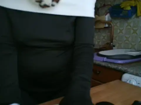 Snapshot of VeneRed chatting on November 2025 02:13:01 PM VeneRed online show from November 2025 02:13:01 PM