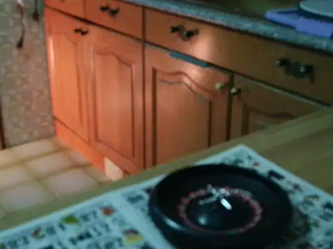 Snapshot of VeneRed chatting on November 2025 06:30:01 PM VeneRed online show from November 2025 06:30:01 PM