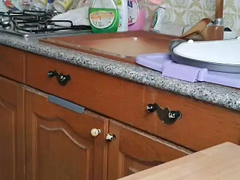 Snapshot of VeneRed chatting on November 2025 09:09:02 AM VeneRed online show from November 2025 09:09:02 AM