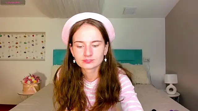 L1ittle kitty  online show from September 2025 05:29:01 AM