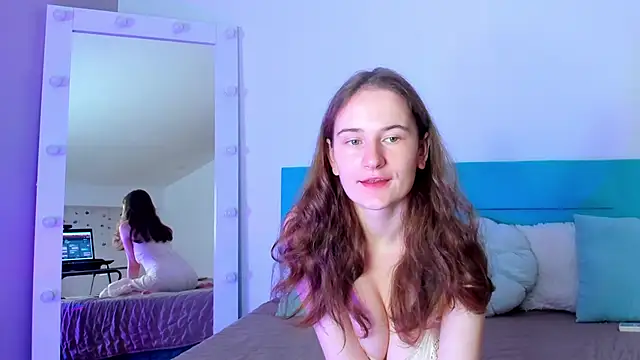 L1ittle kitty  online show from October 2025 05:30:01 AM