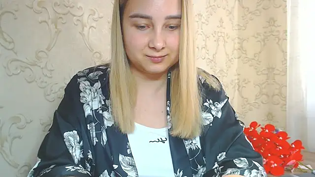 Snapshot of DolphinDreams chatting on June 2026 12:32:01 PM DolphinDreams online show from June 2026 12:32:01 PM