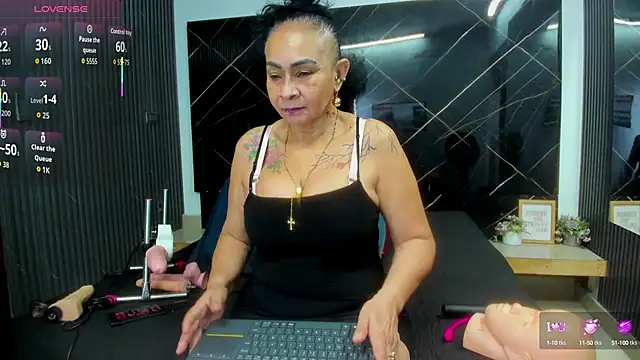 cloee-rabbyt online show from October 2025 11:08:02 AM