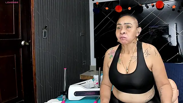 cloee-rabbyt online show from November 2025 11:21:02 AM