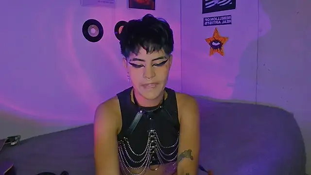 alex one888 online show from September 2025 12:55:01 AM