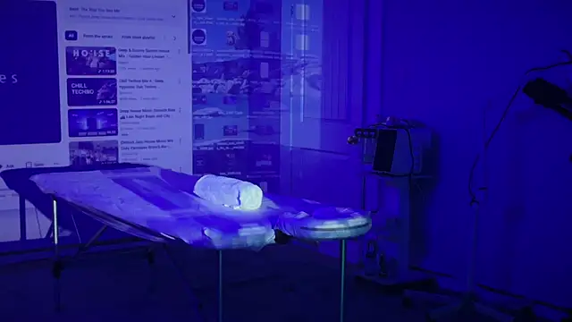 GymBoyVan online show from February 2026 04:50:02 AM