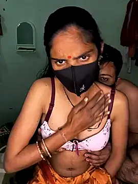 cute simmy0 online show from December 2024 03:37:01 PM