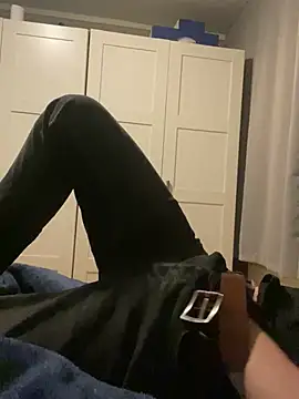 Snapshot of youssef00711 chatting on March 2025 08:29:02 PM youssef00711 online show from March 2025 08:29:02 PM