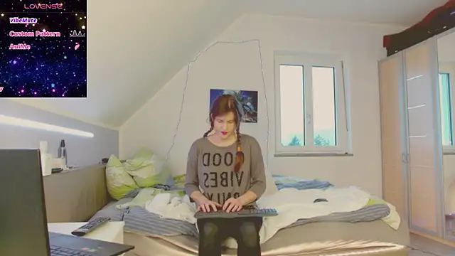 Hexe12346 online show from February 2025 07:12:01 AM