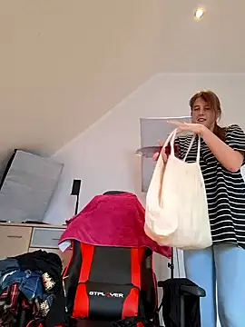 Hexe12346 online show from February 2025 02:42:02 PM