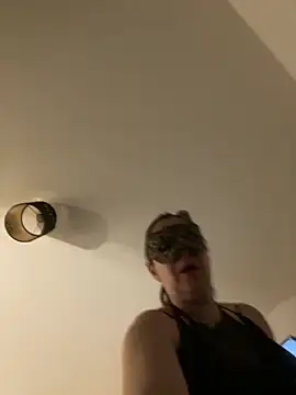 Lyannabuena69 online show from February 2026 12:33:02 AM