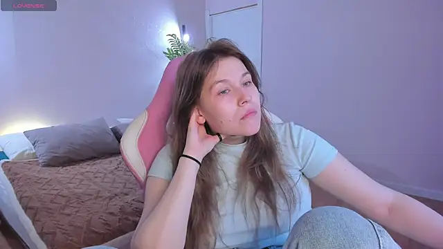 Snapshot of Colleen_Blake chatting on November 2025 05:03:01 PM Colleen Blake online show from November 2025 05:03:01 PM