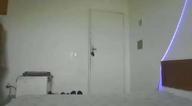 Gabrielleof online show from December 2024 12:18:02 PM