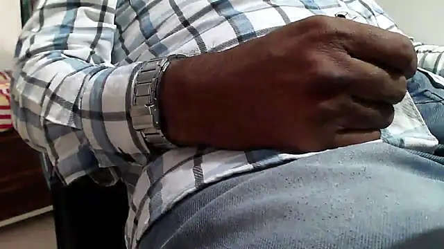 Snapshot of GO_LALA chatting on January 2025 03:47:01 AM GO LALA online show from January 2025 03:47:01 AM