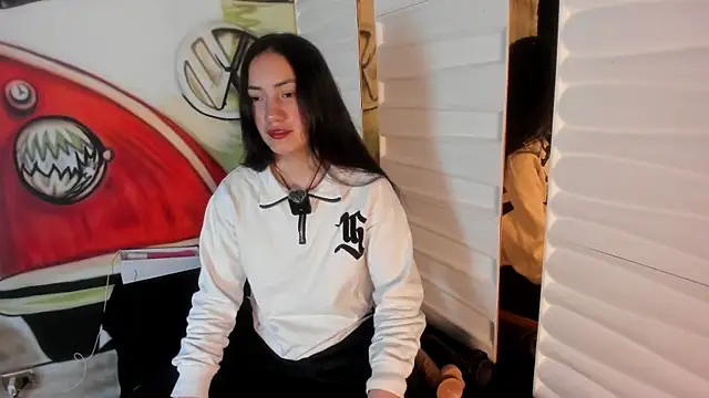 Scarlett  Fox   online show from April 2026 11:27:01 AM