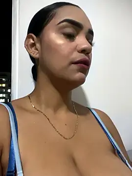 Sara-77 online show from January 2026 12:37:01 AM