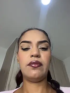 Sara-77 online show from April 2026 09:54:01 AM