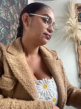 Sara-77 online show from July 2026 03:43:01 PM