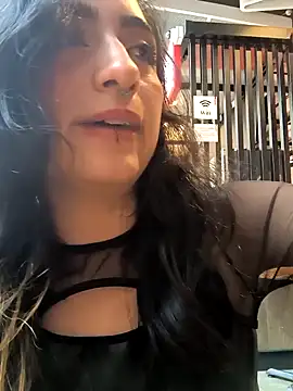 Lila Desiree online show from January 2025 07:00:01 PM