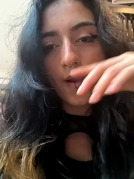 Lila Desiree online show from January 2025 10:01:01 PM