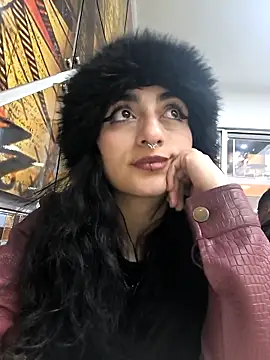 Lila Desiree online show from November 2025 10:12:01 PM