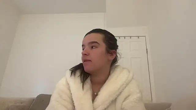 maisiesmithx online show from January 2025 04:15:01 PM