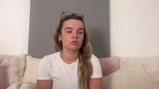 Snapshot of maisiesmithx chatting on July 2026 09:22:01 PM maisiesmithx online show from July 2026 09:22:01 PM