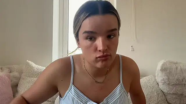 Snapshot of maisiesmithx chatting on July 2026 05:17:02 PM maisiesmithx online show from July 2026 05:17:02 PM