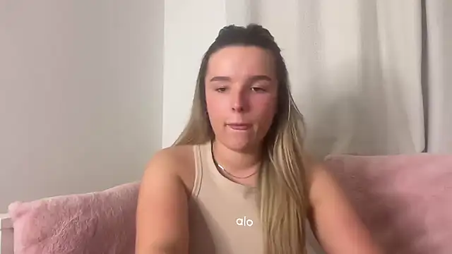 Snapshot of maisiesmithx chatting on July 2026 09:36:01 PM maisiesmithx online show from July 2026 09:36:01 PM
