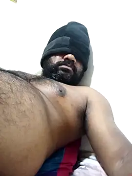 Nogeris20 online show from November 2025 04:28:01 PM