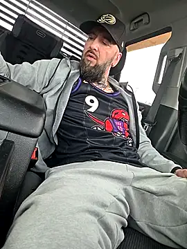 Beardedtattood online show from April 2026 01:44:02 PM