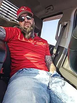 Beardedtattood online show from July 2026 11:23:01 AM