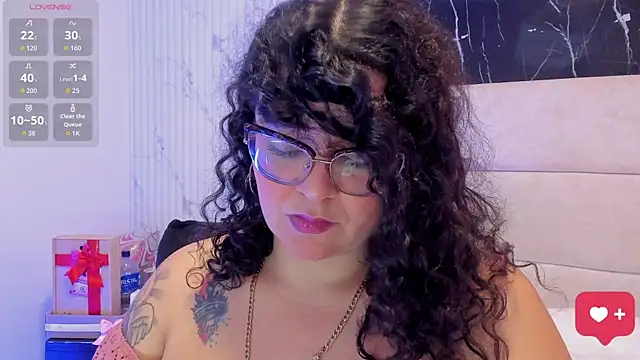 Snapshot of Reginavegaa chatting on May 2026 11:40:01 AM Reginavegaa online show from May 2026 11:40:01 AM