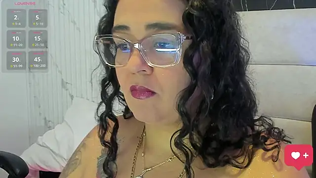 Snapshot of Reginavegaa chatting on July 2026 11:35:01 AM Reginavegaa online show from July 2026 11:35:01 AM