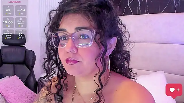 Snapshot of Reginavegaa chatting on July 2026 08:34:02 AM Reginavegaa online show from July 2026 08:34:02 AM