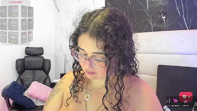 Snapshot of Reginavegaa chatting on July 2026 09:07:02 AM Reginavegaa online show from July 2026 09:07:02 AM