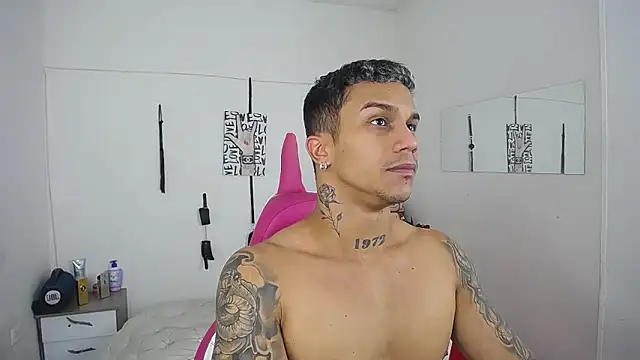 Leonard Price online show from November 2025 04:02:02 AM