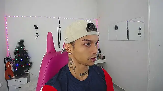 Leonard Price online show from December 2025 12:32:01 PM