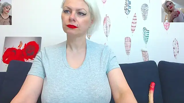 Snapshot of ForeverBarbie_ chatting on July 2026 01:42:01 AM ForeverBarbie online show from July 2026 01:42:01 AM