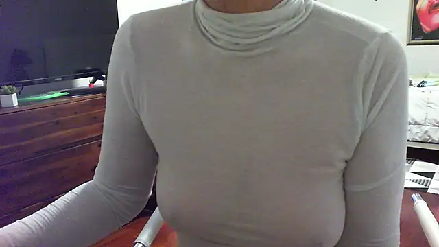   Angel78   online show from March 2025 01:07:02 PM