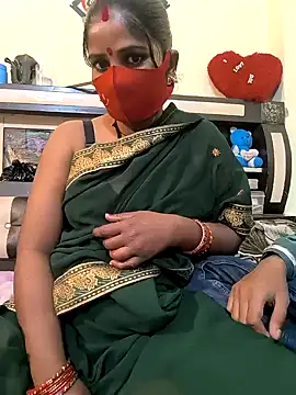 Snapshot of Indian_Lust_Couple chatting on January 2025 10:24:01 PM Indian Lust Couple online show from January 2025 10:24:01 PM