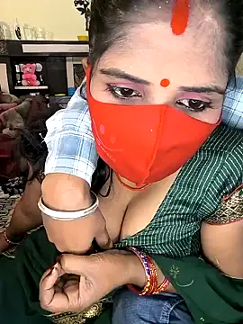 Snapshot of Indian_Lust_Couple chatting on February 2025 06:46:01 PM Indian Lust Couple online show from February 2025 06:46:01 PM