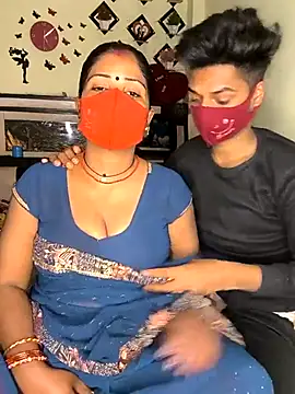 Snapshot of Indian_Lust_Couple chatting on February 2025 11:41:02 PM Indian Lust Couple online show from February 2025 11:41:02 PM