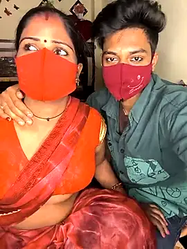 Snapshot of Indian_Lust_Couple chatting on February 2025 06:09:02 PM Indian Lust Couple online show from February 2025 06:09:02 PM