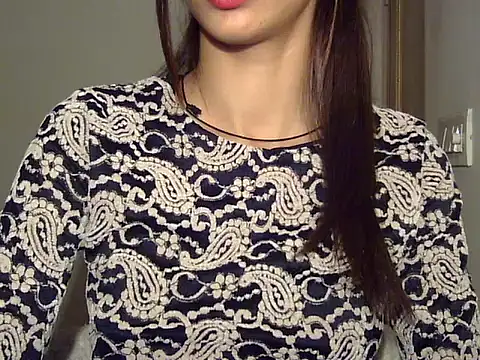 MAAYRA 09 online show from December 2025 12:10:02 PM