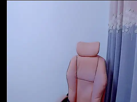 Little-sweet online show from October 2025 01:15:01 AM